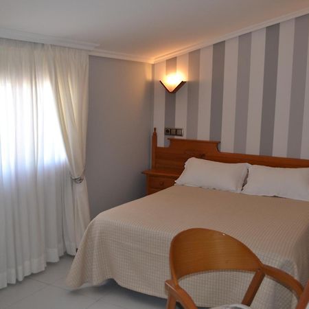Hotel Piramide Portonovo Cameră foto
